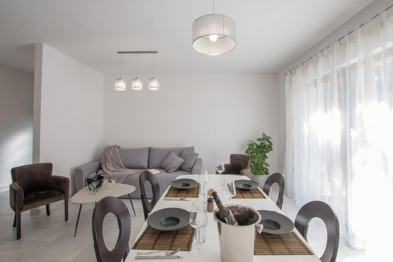 Apartmani Noa I Natali Kaldanija Bagian luar foto
