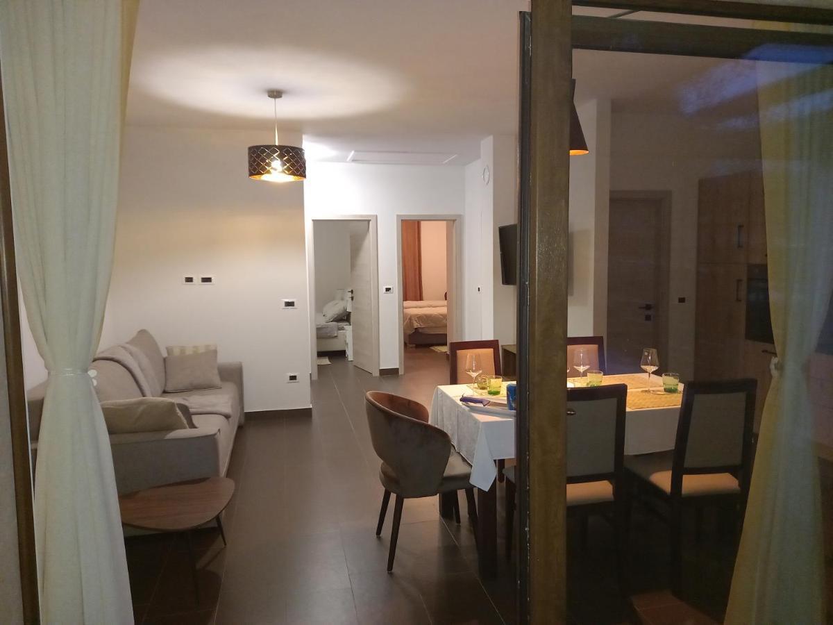 Apartmani Noa I Natali Kaldanija Bagian luar foto