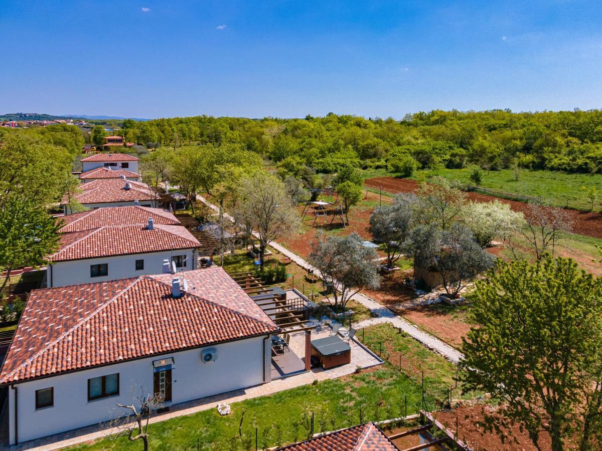 Apartmani Noa I Natali Kaldanija Bagian luar foto