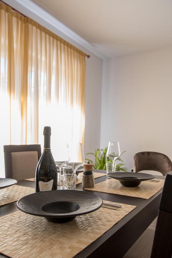 Apartmani Noa I Natali Kaldanija Bagian luar foto