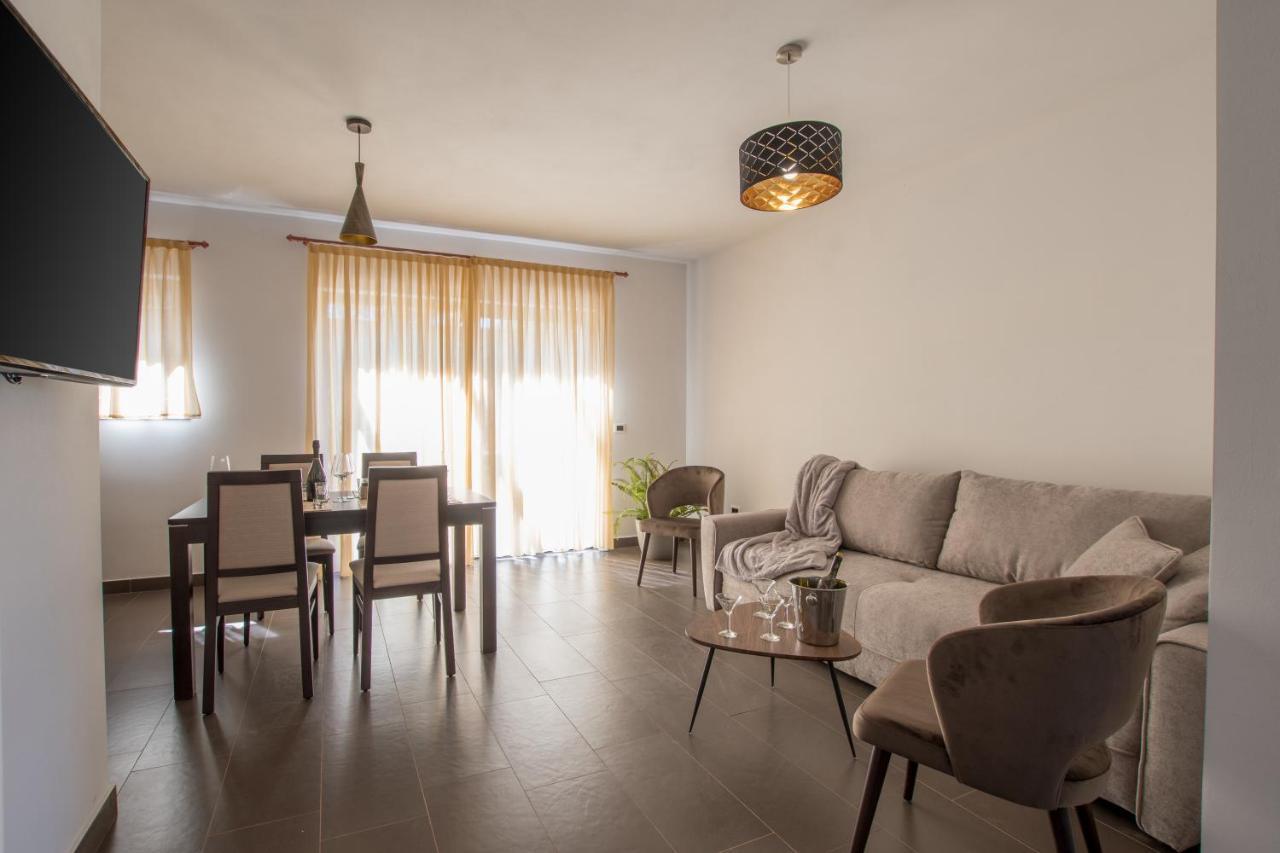 Apartmani Noa I Natali Kaldanija Bagian luar foto